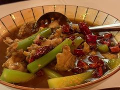 馋嘴牛蛙-龙门阵茶屋川菜馆(武康路店)