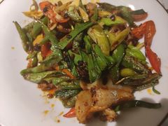 传统回锅肉-蔴将·川菜(黄龙万科店)