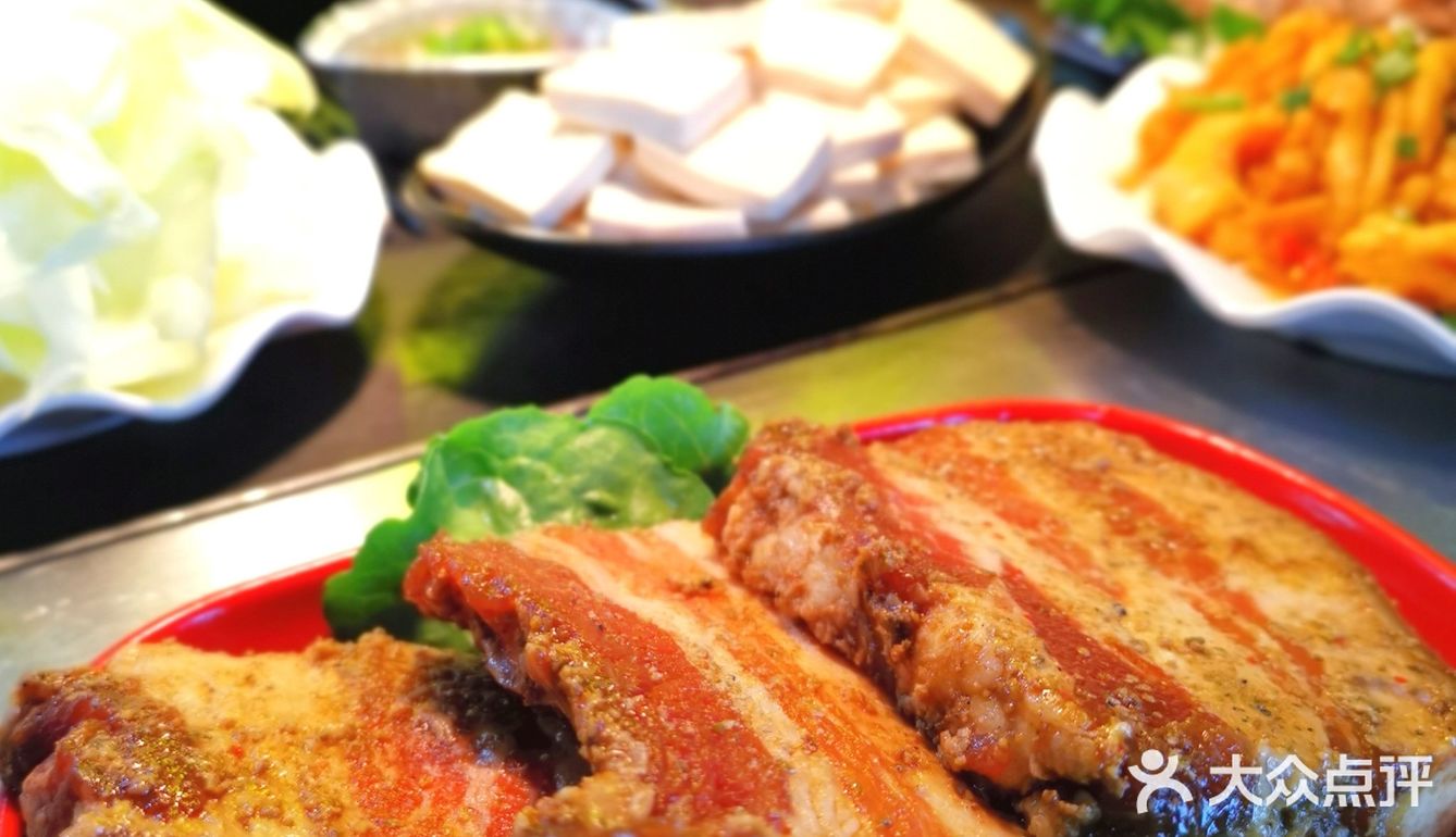 宝藏烤肉店吃顿烤肉喝杯小酒我家小豆腐坨坨肉