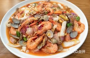 Kimchi Clam and Shrimp Stir-fry