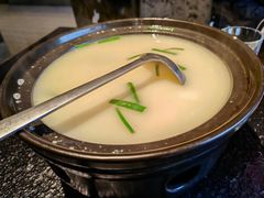 -河畔春天时尚餐厅