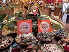 -老滇山寨•云南特色菜•地方菜•民族风情歌舞表演(金碧店)