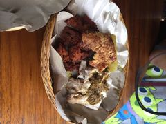 -Warung Babi Guling Ibu Oka 3