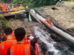 -安吉龙王山峡谷漂流