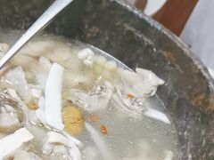 -墨脱石锅椰子鸡•香草鸭•东山羊(大东海店)