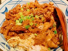 幸福满满烧肉饭-醉虎传(南锣鼓巷店)