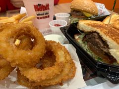 -The Habit Burger Grill 哈比特汉堡(世博店)