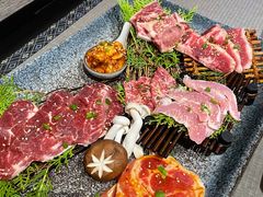 -山川小町·极番烧肉(新地假日广场店)