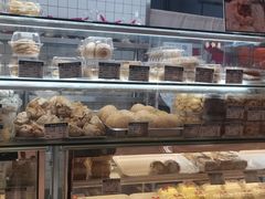 -白玉兰食品甜凤店(合生汇店)