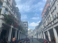 -海口骑楼小吃街