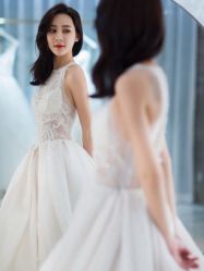 点击看大图 -GRACE KELLY婚纱与礼服(北京店)