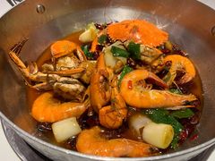-七欣天香辣蟹火锅(闵行浦江欢乐颂店)