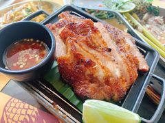 炭烧秘制猪颈肉-simply thai天泰(世纪汇店)