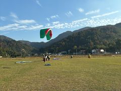 -趣飞飞黑麋峰国际滑翔伞基地