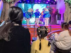 -蓝精灵乐园·世茂精灵之城主题乐园