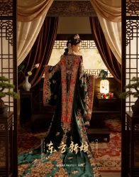 -雪中彩影婚纱摄影·微光艺术中心