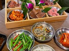 -香猪坊韩国烤肉专属门店(魏公村店)