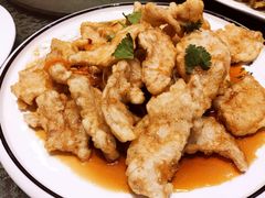 -老码头黑皮肘子锅包肉熏酱水饺(文政街店)