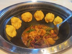 -哈尔滨烧烤·山河村铁锅炖(交大店)