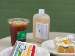彩虹蛋糕-ADO KAFE(大学城店)