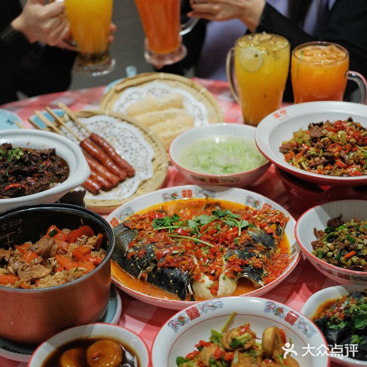 湖州‼️在“长沙街头”干辣椒炒肉拌饭🌶️馋哭