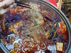 -三顾烤庐·烤鱼·烧烤·龙虾(奉贤店)