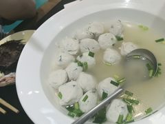 -小红鲸·海鲜餐厅(轸大路店)