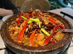 石锅生烹牛蛙-相遇·川湘融合菜(金坛吾悦广场店)