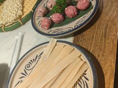 -尚尚仙·酸汤猪手·猪肚鸡火锅(华联万柳购物中心店)