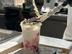 -HOT CRUSH趁热集合·现烤面包(上海环球港店)