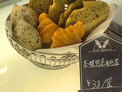 -黑宝石西餐厅(汇励99城市公园店)