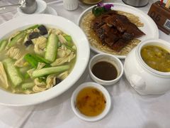 -泉龙渔村·粤式早茶·金牌烧鹅(中山三乡店)