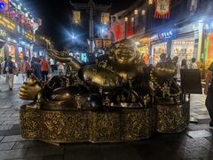 -吴山路夜市