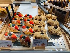 莓莓奶油可颂-七鲜超市(瑞虹天地太阳宫店)