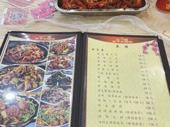 -江城燕子大排档(江汉路步行街店)