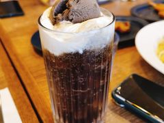 雪糕黑天使-必胜客(港城新天地店)