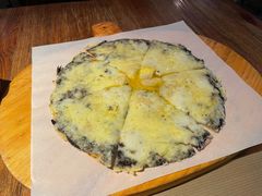 黑松露披萨-Carbon莫卡哆·意大利复古集市餐厅(杭州大厦店)