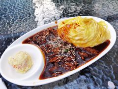 照烧肥牛蛋包饭-玛格萝妮比萨屋(四平店)
