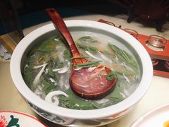莼菜银鱼羹-探花·意境江南菜·唐伯虎文化体验店·松鼠桂鱼(观前店)