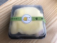 -蜜蜂小象·榴莲千层蛋糕(时代汇11栋店)