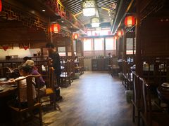 大堂-东来菜馆•手抓海鲜家常菜•海鲜锅贴(鸽子窝店)