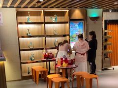 -海底捞火锅鲜切牛肉主题店(长寿路店)