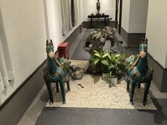 -梅花香里大酒店(郁金香路店)