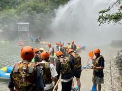 -仙人谷漂流景区