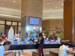 -亚龙湾希尔顿自助餐厅·海鲜·烧烤·沙滩BBQ·现场乐队