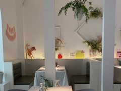 -春树下·树屋花房西餐厅(罍街AS1980店)