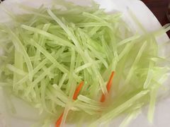 -溢心园香河肉饼总店