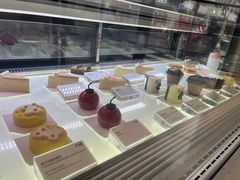 -Fridi Patisserie Cafe