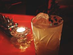 -饮湖威士忌鸡尾酒吧