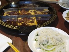 -黄家码头老火锅(解放碑旗舰店)